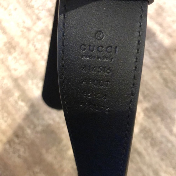 Authentic Black and gold Gucci belt. Worn once main image 4